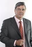 Pablo Longueira Montes Pablo Longueira Montes