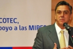 Ministro Longueira dio el vamos a capacitaciones para obtener factura electrónica