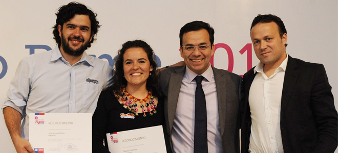 Ministro Céspedes destaca importancia de emprendimiento e innovación en entrega de Premios Pyme 2014