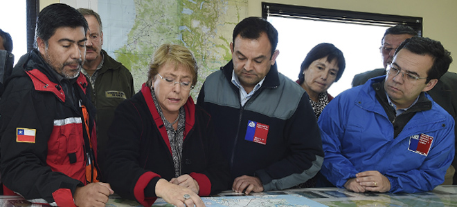 Ministro de Economía informa primeras medidas para enfrentar impacto de erupción en el turismo y la acuicultura