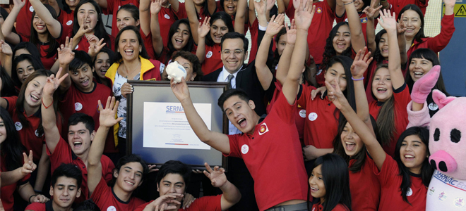 Ministerio de Economía y Sernac lanzan campaña escolar de educación financiera “Me la juego por el ahorro”