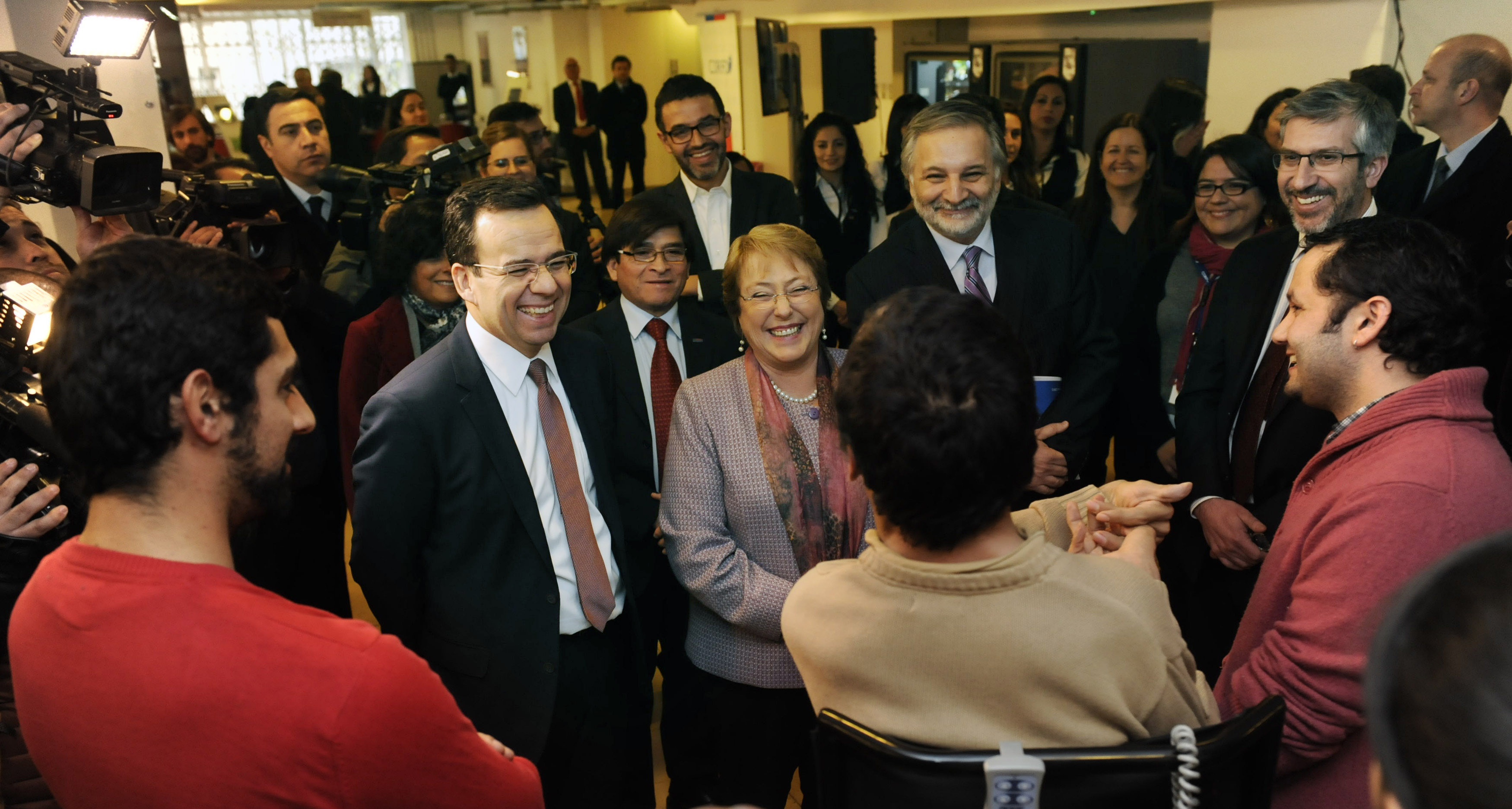 Ministro Céspedes: “Tenemos que pasar a ser una economía centrada en el conocimiento”