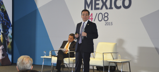 Ministro Céspedes: “La percepción que los inversionistas tienen de Chile, es la de un país serio, estable y atractivo”