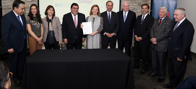 Firman primer compromiso público privado para incrementar participación de mujeres en altos cargos