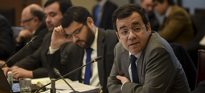 Ministro Céspedes: “Es urgente fortalecer la institucionalidad para proteger los derechos de los consumidores en nuestro país”