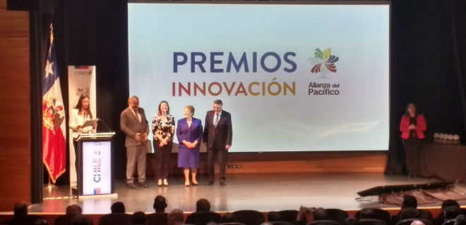 Ministra(s) de Economía junto a Presidenta Bachelet entregan Premio Innovación Alianza del Pacífico