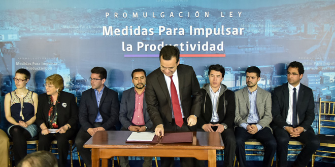 Gobierno promulga la “Ley de Productividad” que establece un conjunto de medidas para impulsar el desarrollo de la economía