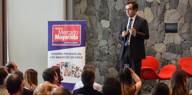 Ministro Céspedes destaca éxito del Programa Almacenes de Chile: “A cuatro meses del lanzamiento, tenemos más de 5.500 alumnos inscritos”