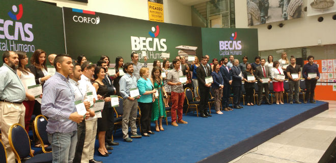 “Si queremos alcanzar el desarrollo, debemos poner el foco en las personas y sus talentos”, Presidenta Michelle Bachelet en Graduación Programa Becas Capital Humano