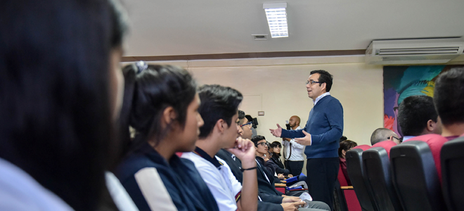 Ministro Céspedes visita Antofagasta para invitar a los jóvenes a participar en el Censo 2017