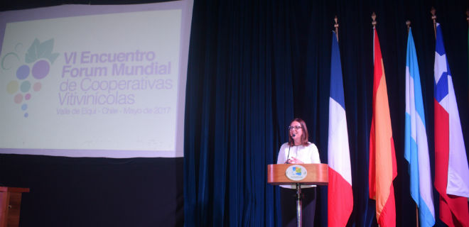 Subsecretaria de Economía Natalia Piergentili recalcó la importancia de las Cooperativas en Forum Mundial Vitivinícola