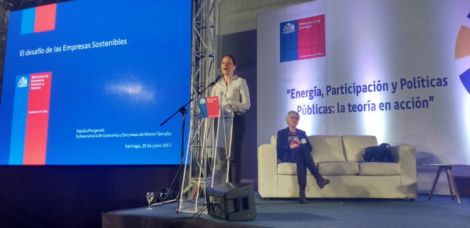 Ministra de Economía(s) participó en Seminario de Energía, Participación y Políticas Públicas