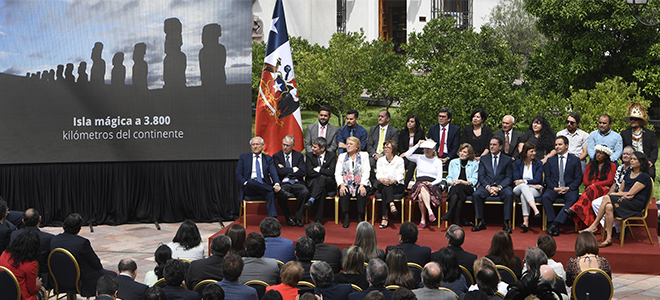 Presidenta de la Republica firmó decretos de creación de Áreas Marinas Protegidas y del Parque Nacional Pumalín