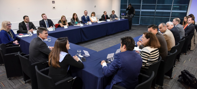 Ministro Valente recibe a delegación de empresas con miras a la cumbre APEC Chile 2019