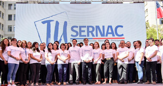 Ministro Valente valoró la entrada en vigencia de la ley que fortalece los derechos de los consumidores y moderniza el Sernac
