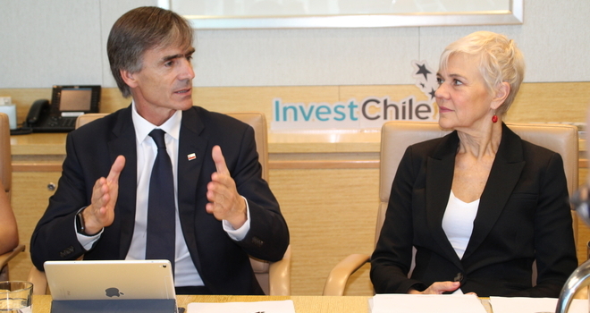 Ministro Valente promueve inversiones desde Australia hacia Chile