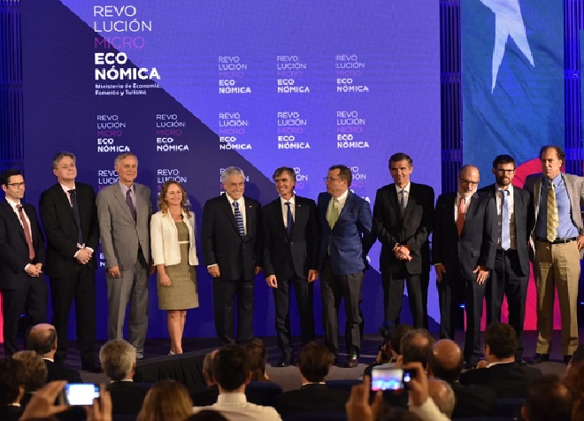 Ministro de Economía José Ramón Valente lanzó ambiciosa agenda de reformas microeconómicas