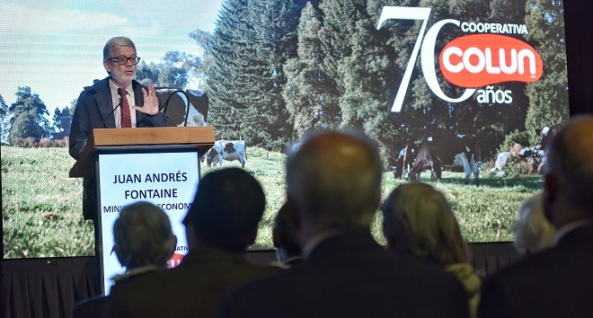 Ministro Fontaine participa en 70° aniversario de Colun e inaugura nueva planta de la cooperativa en La Unión