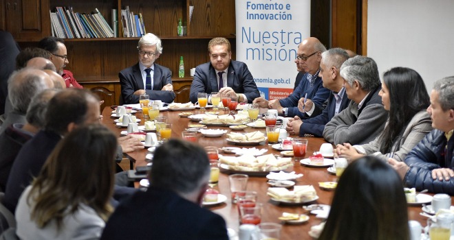 Ministro Fontaine se reúne con gremios de Biobío por Agenda de Reimpulso Económico