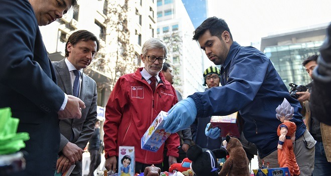 Ministro de Economía y Director del Sernac entregan recomendaciones y consejos para este Día del Niño