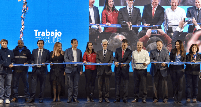 Ministro Fontaine encabeza inauguración del centro de distribución ‘El Peñón’ de Walmart