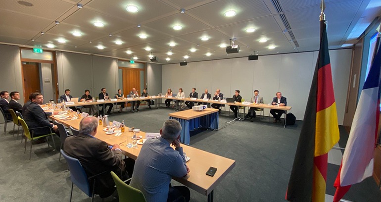 Diálogo con empresas y énfasis en valor agregado marcaron segunda jornada de ministro Grau en Alemania