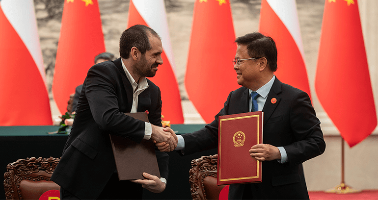 Ministerio de Economía, Fomento y Turismo firmó tres acuerdos con organismos de la República Popular China