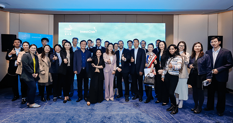 ChileWeek China: Alto interés por litio e infraestructura marca segunda jornada en Beijing del ministro Grau e InvestChile