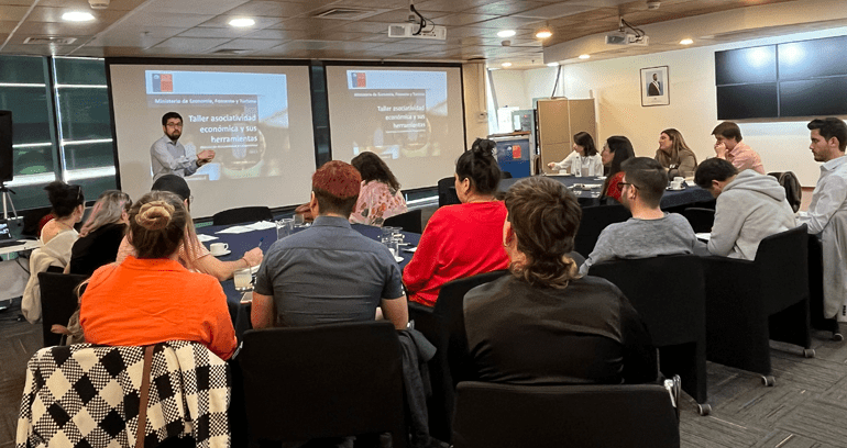 Ministerio de Economía realiza encuentro con personas emprendedoras LGBTIQA+
