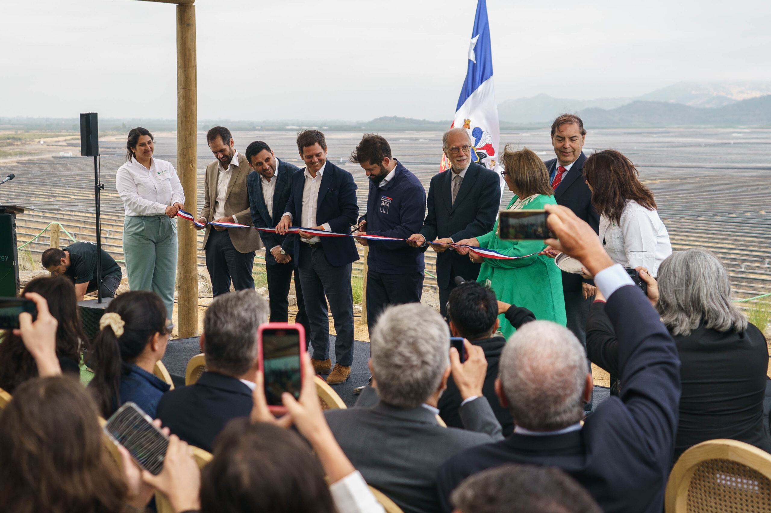 Presidente de la República, Gabriel Boric Font, inaugura la planta fotovoltaica Gran Teno: “Demuestra que es posible avanzar hacia un futuro más limpio y sostenible»
