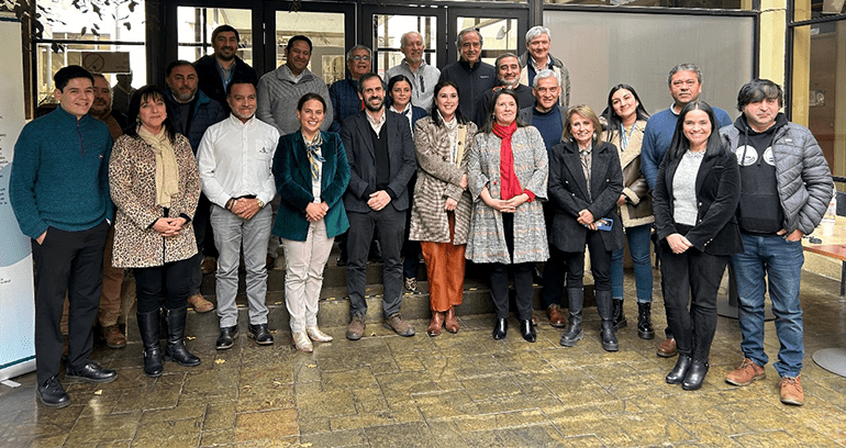 Ministro de Economía arriba a la región del Biobío para impulsar instancias de desarrollo económico local