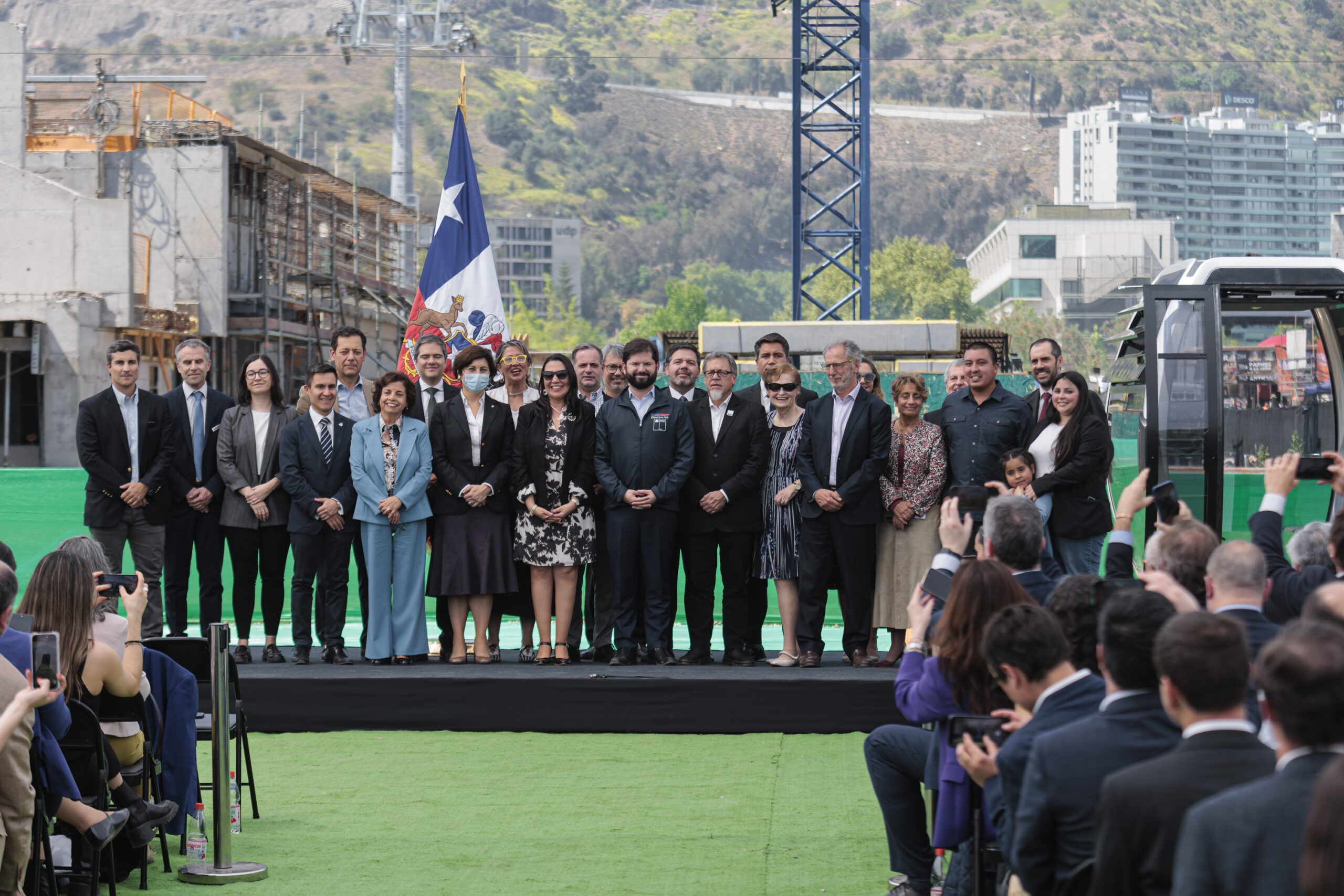 Presidente de la República encabeza ceremonia de entrada en vigencia de Ley Marco de Autorizaciones Sectoriales Presidente de la República encabeza ceremonia de entrada en vigencia de Ley Marco de Autorizaciones Sectoriales