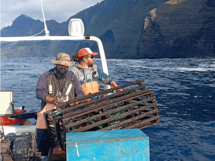 Pesca artesanal de Juan Fernández logra histórico hito: Obtuvieron aprobación del primer sistema de agua potable en la isla y habilitarán anhelada planta de procesos