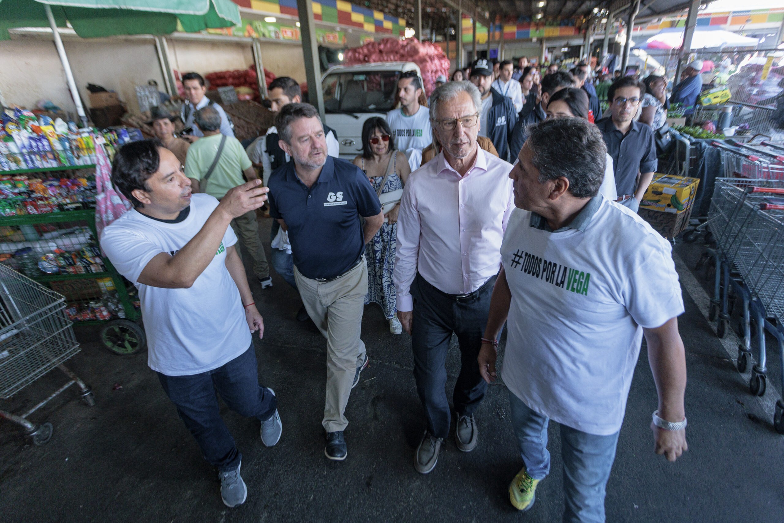 Vega Central: Ministerio de Economía y Gobierno de Santiago activan Fondo MiPyme Segura para apoyar a locatarios afectados por incendio