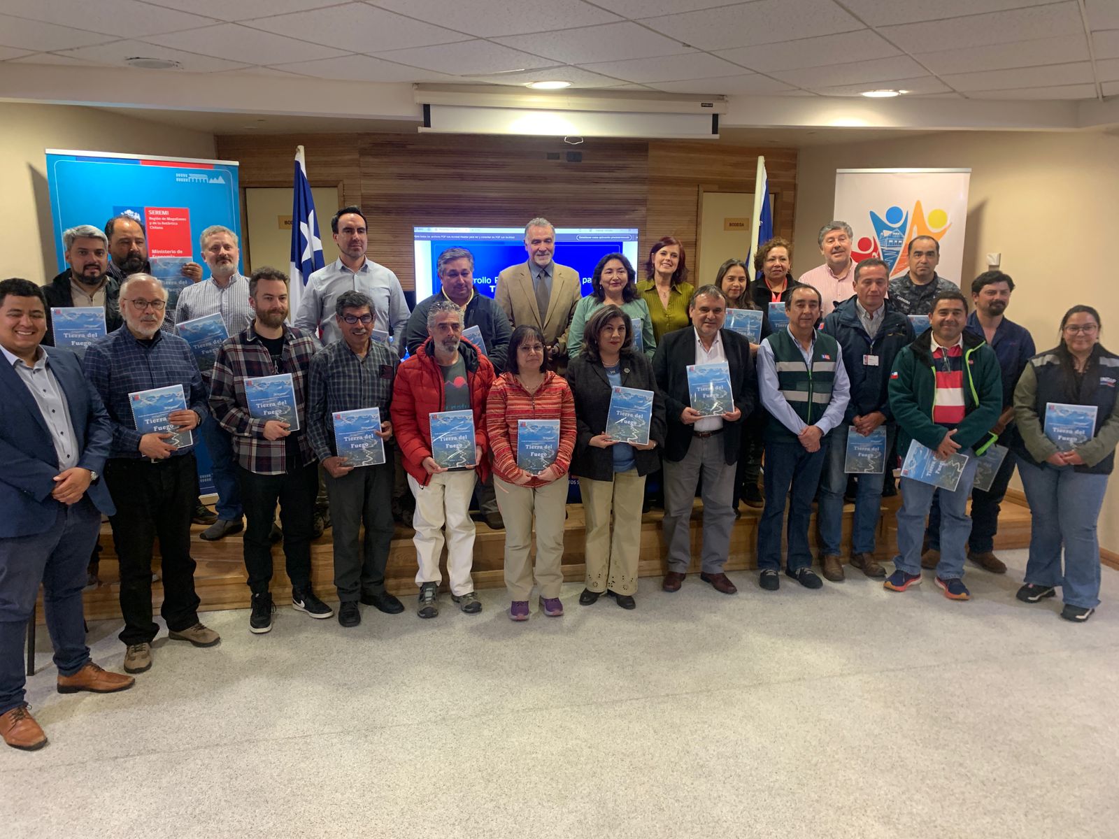 Ministerio de Economía presenta plan de Desarrollo Productivo Sostenible de Tierra del Fuego