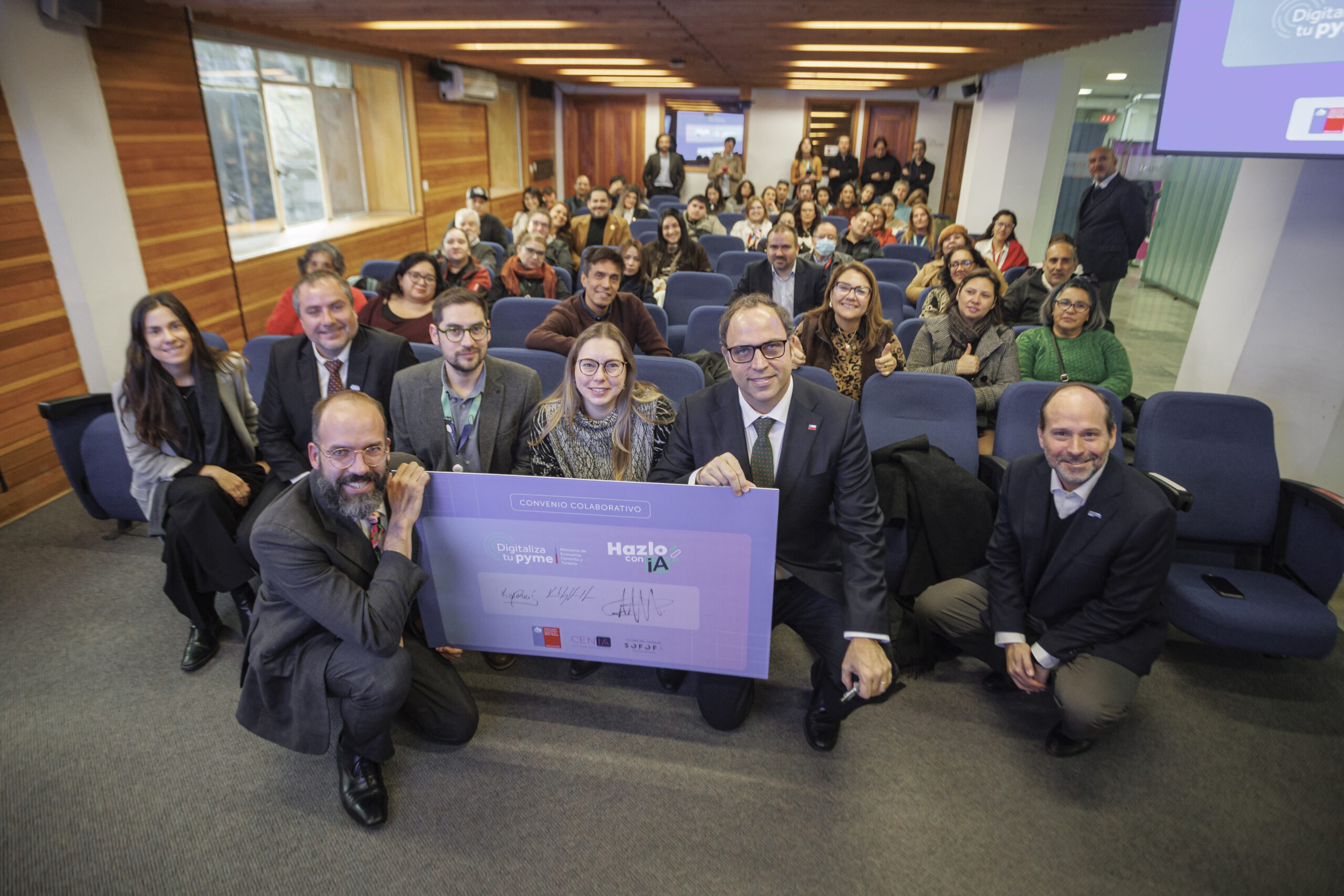 Subsecretaría de Economía firma alianza para sumar la IA a cursos para emprendedores