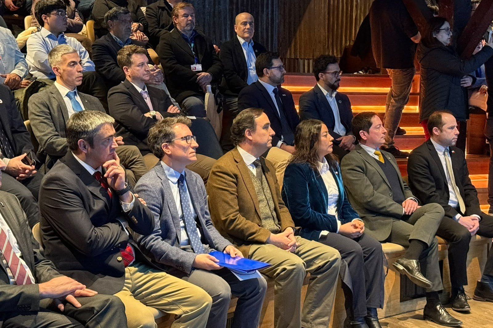 Chile impulsa una estrategia para consolidarse como plataforma líder de acceso y desarrollo antártico