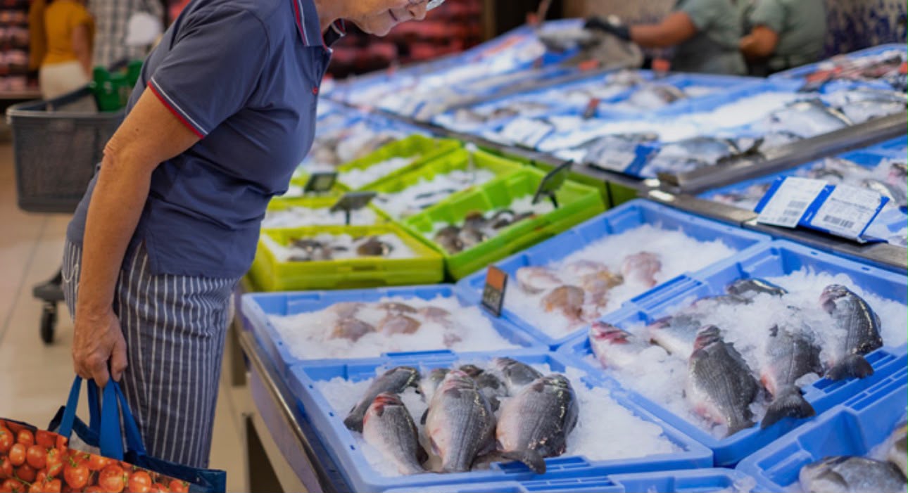 Gobierno lanza política nacional para aumentar consumo de pescados y mariscos entre los chilenos