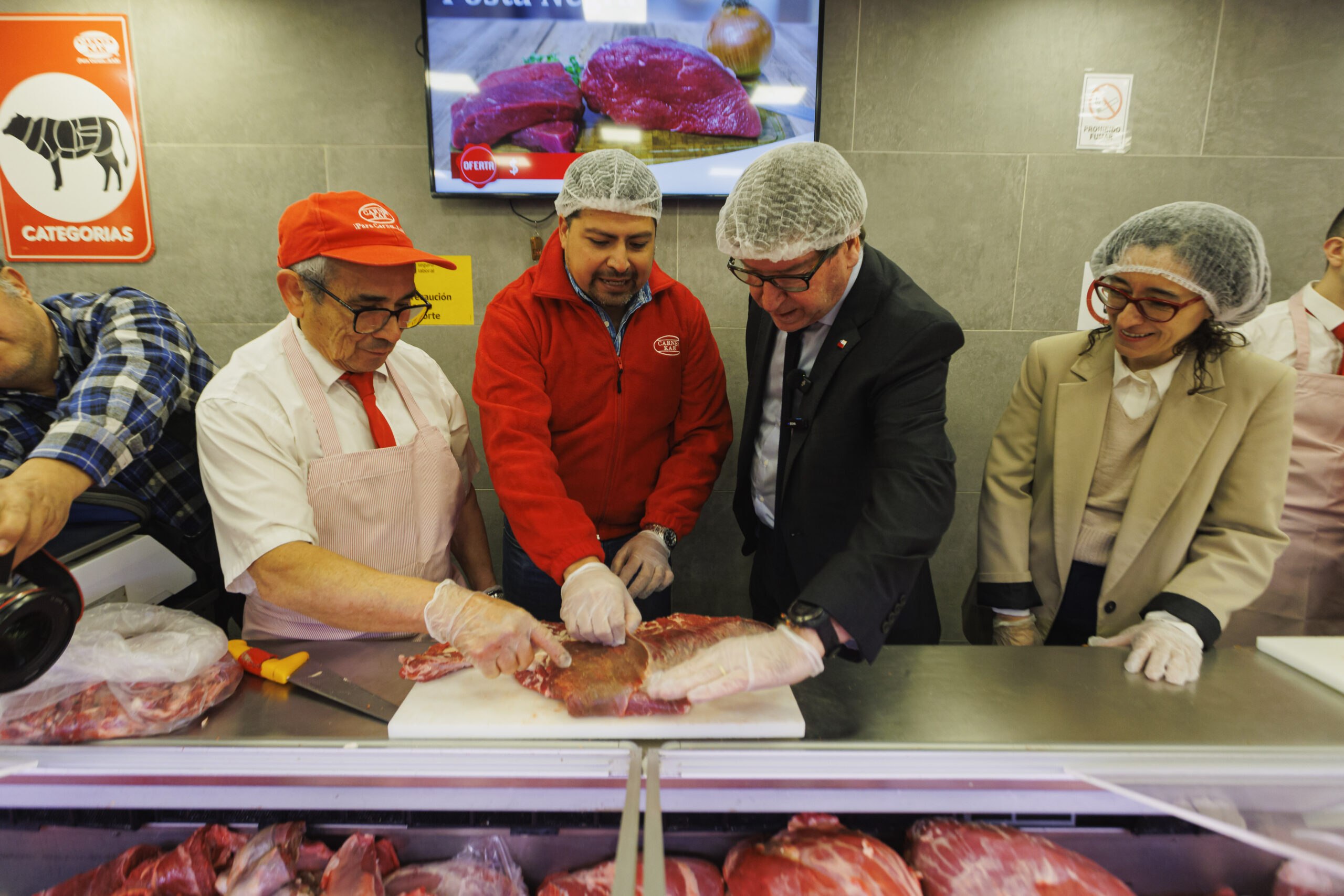 Sernac lanza Cotizador de Fiestas Patrias y detecta casi $55 mil de diferencia en la Canasta Dieciochera