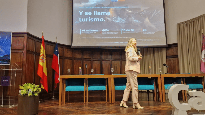 Subsecretaria de Turismo destaca el potencial de Chile como destino internacional en encuentro académico y empresarial en Canarias